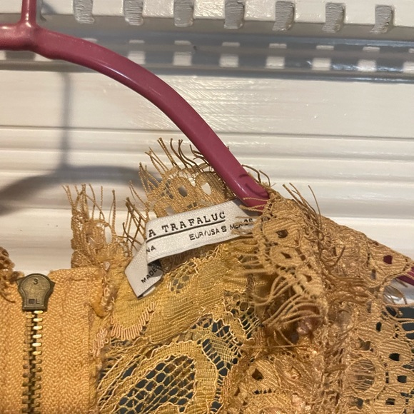 Zara Embroidered Rope Top - Picture 6 of 6